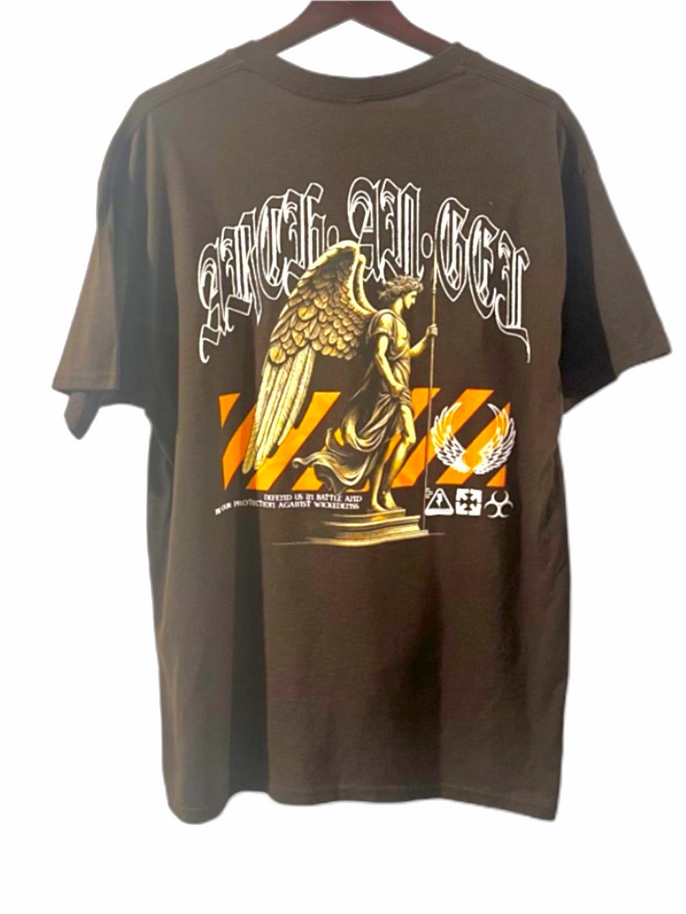 Brown Arch Angel Graphic T-shirt Size Men’s Large